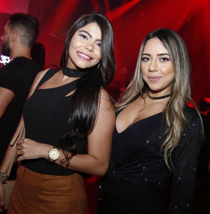 Natasha Vasconcelos E Sara Macedo