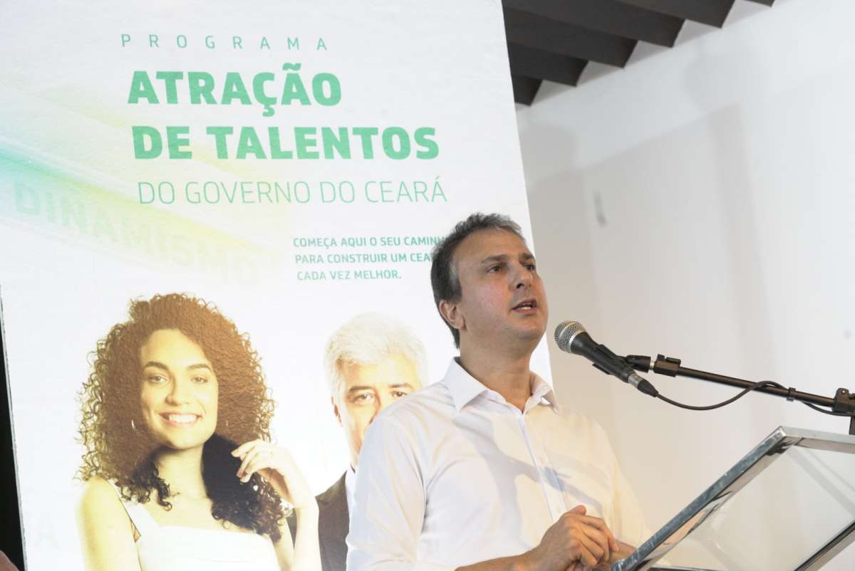 Camilo Santana empossa novos gestores das Regiões de Saúde do Ceará