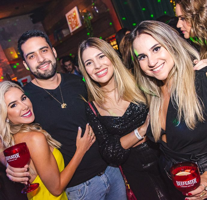 Priscila Silva, Victor Oliveira, Marina Brandao E Roberta Fernandes