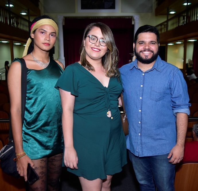 Trebor, Thays Maria Salles, Pedro Silva