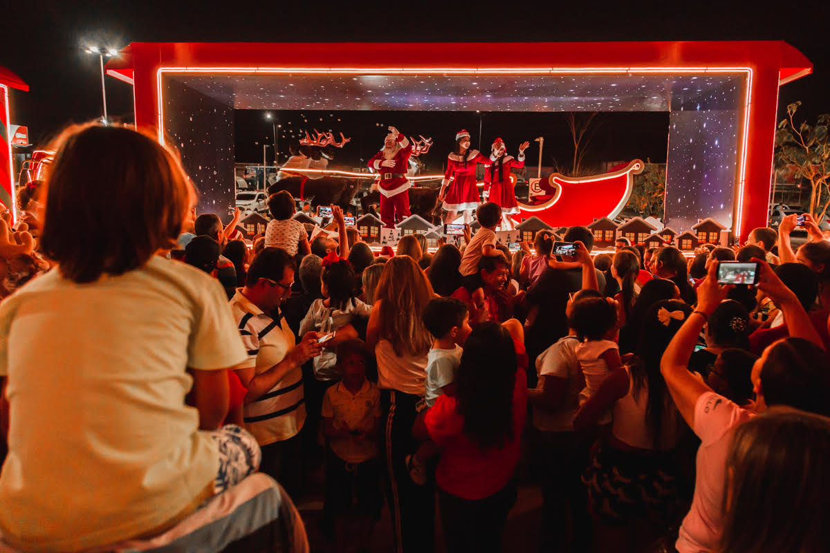 Shopping Iguatemi e Beach Park recebem a Caravana Iluminada Coca-Cola. Confira o percurso!