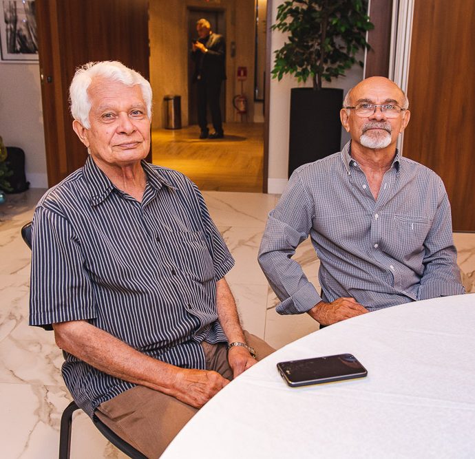 Valdir Parente E Adones De Sousa