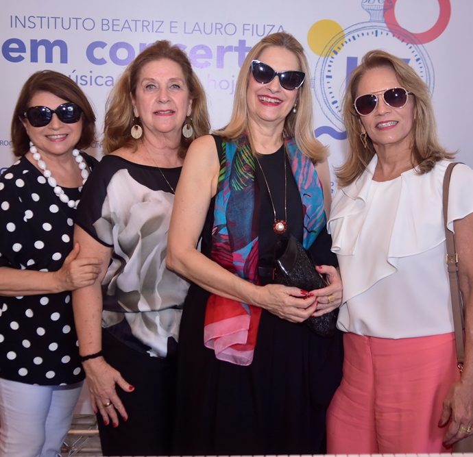 Valdizia Costa, Maria Tereza Pinto, Ana Lúcia Cabral, Claudia Cavalcante