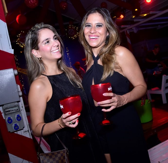 Vanessa Oliveira, Bianca Caminha