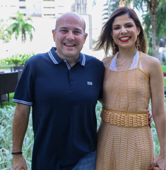 Roberto Cláudio e Carol Bezerra