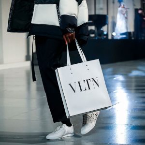 2valentino Menswear Fw20 Paris 43337 1579111489