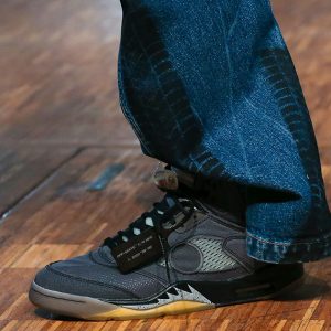 4off White Menswear Fw20 Paris 0121 1579088242