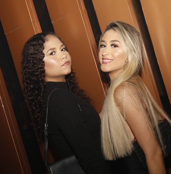 Ailany Araujo E Debora Lany