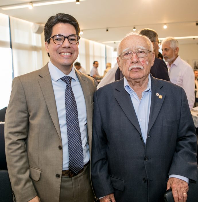 Andrey E Ubiratan Aguiar