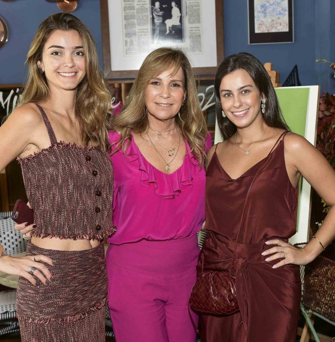 Bruna Yacob E Gina Vinson E Renata 