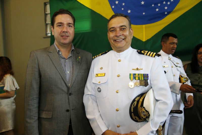 Troca de comando - Madson Cardoso Santana transmite cargo ao Capitão de Mar e Guerra Ricardo Barillo Cruz