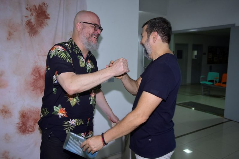 A morte e o meteoro - Joca Reiners Terron pilota lançamento de livro no Porto Iracema das Artes