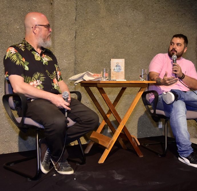 Joca Reiners Terron, Júlio Camilo 