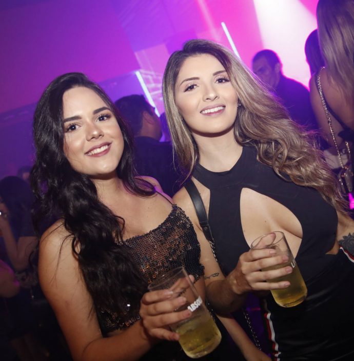 Juliana Martins E Thais Sampaio