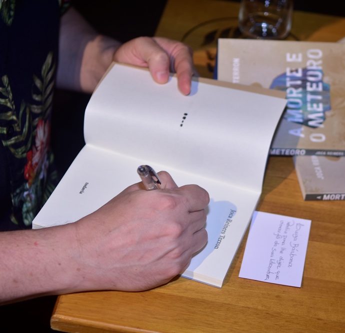 Lançamento Do Livro A Morte E O Meteoro 