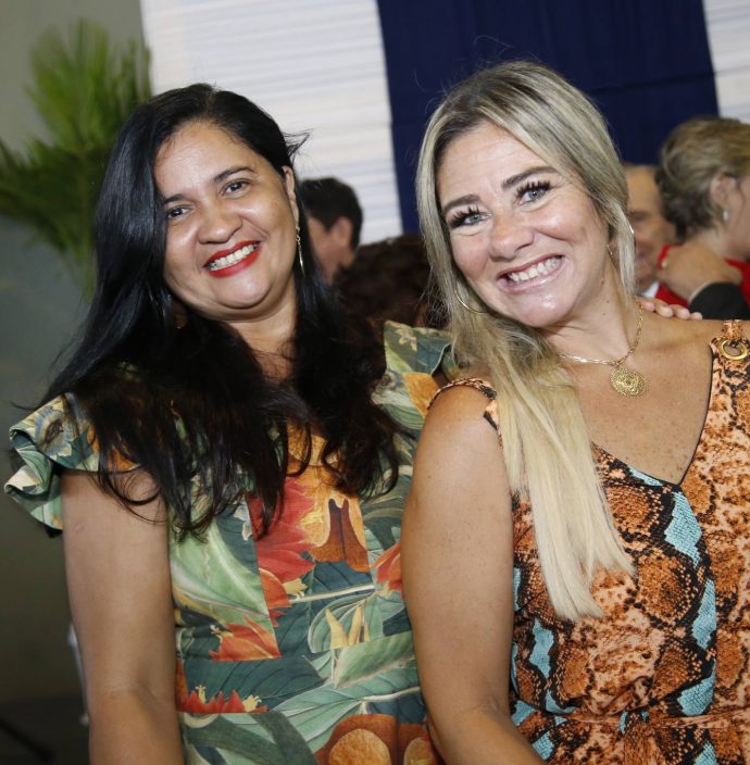 Marcia Giarola E Luciana Silva