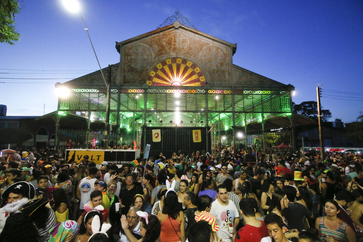 Prefeitura de Fortaleza divulga a programação completa da temporada de pré-Carnaval. Vem ver!