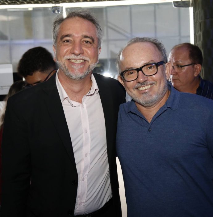 Mauro Costa E Luiz Carlos Sabadia