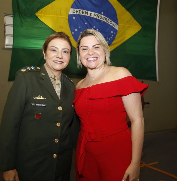 Simone Cardoso E Cristina Barillo