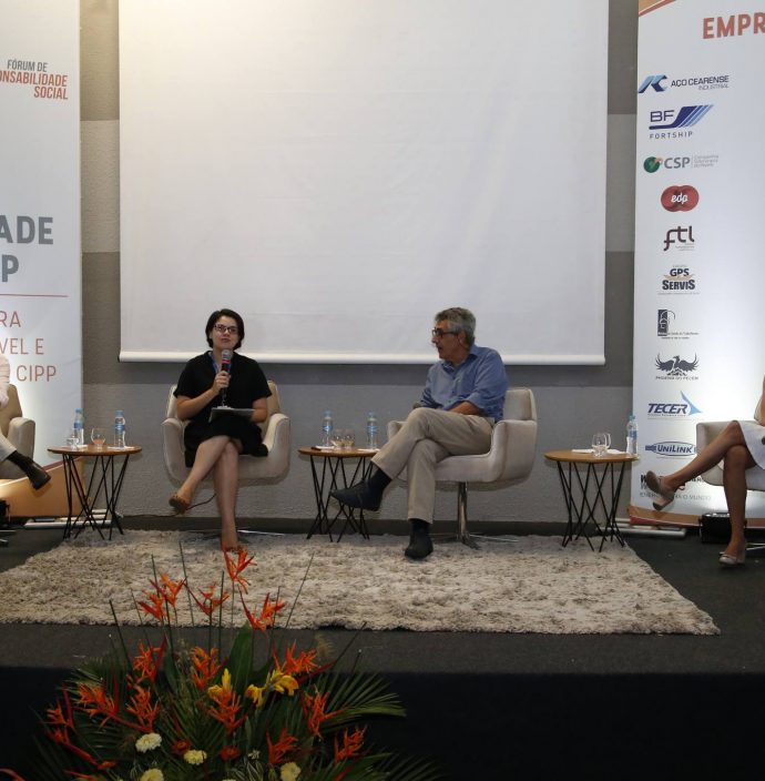 Vitor Santos, Aline Calef, Emmanuel Mitsou E Ana Carolina