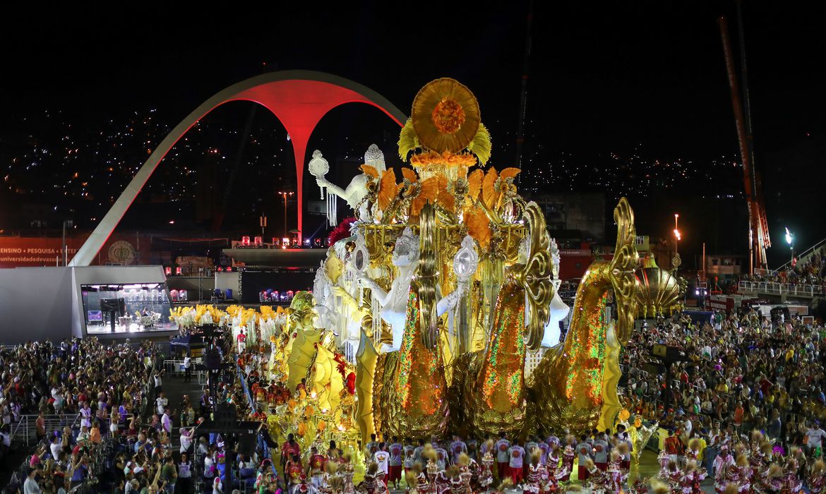 Viradouro é campeã do Carnaval no Rio de Janeiro