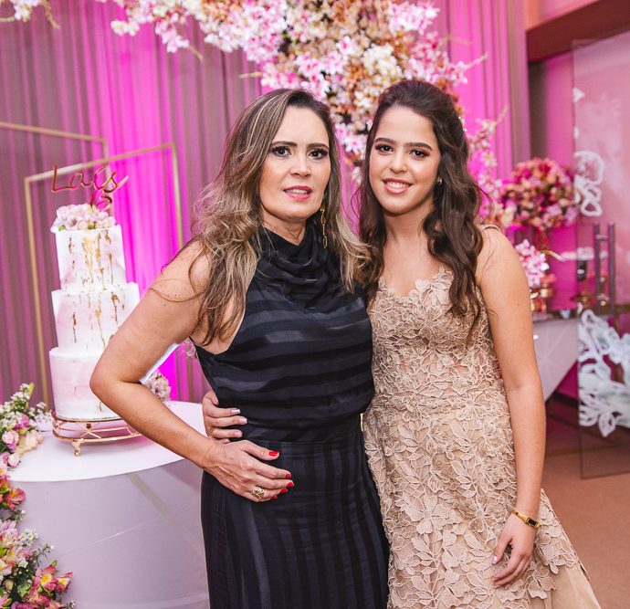 Adriana Cabral E Lais Cabral