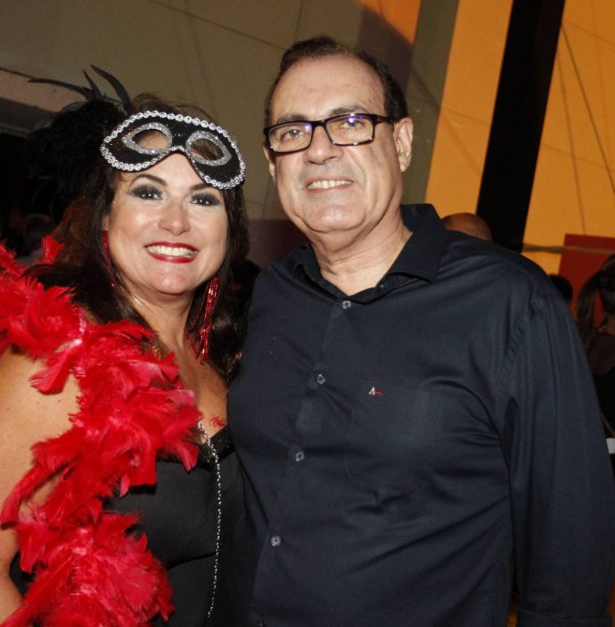 Ana Luiza E Urbano Costa Lima