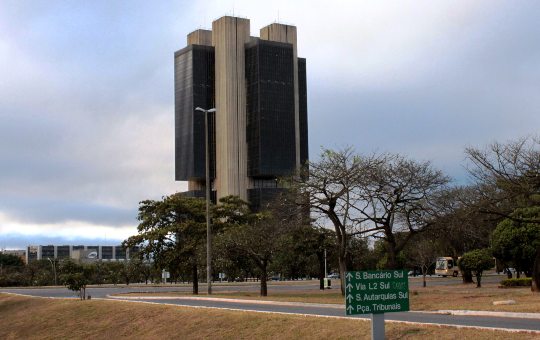 Mercado espera que Copom realize novo corte na Selic Mercado espera que Copom realize novo corte na Selic