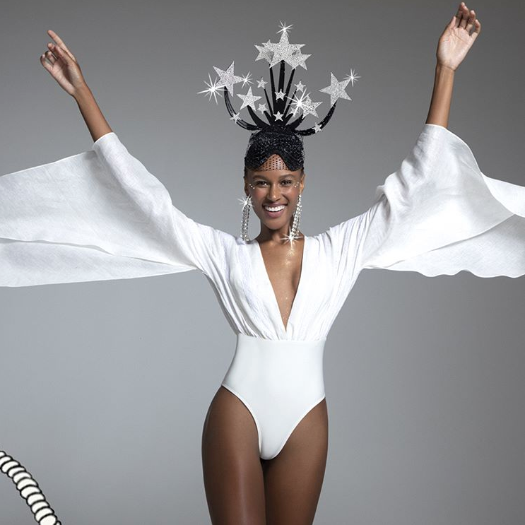 Confira uma seleção de peças de beachwear para curtir a temporada à beira-mar ou nos bloquinhos Confira uma seleção de peças de beachwear para curtir a temporada à beira-mar ou nos bloquinhos