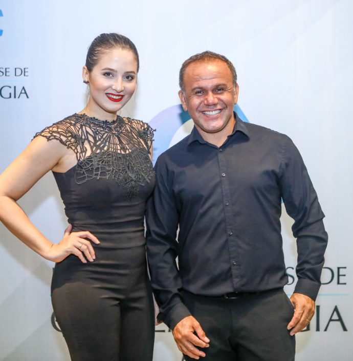 Carol Albuquerque E Rai Meirelles 