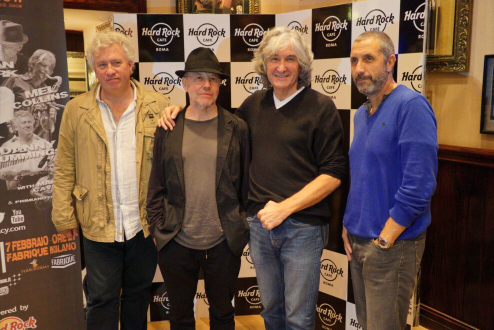 Com integrantes da formação original, Dire Straits Legacy tem data marcada para aterrissar em Fortaleza Com integrantes da formação original, Dire Straits Legacy tem data marcada para aterrissar em Fortaleza