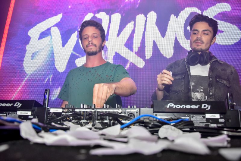 Fervo - DJ Jord Evokings incendeia a pista da Living na privezinha desta sexta-feira