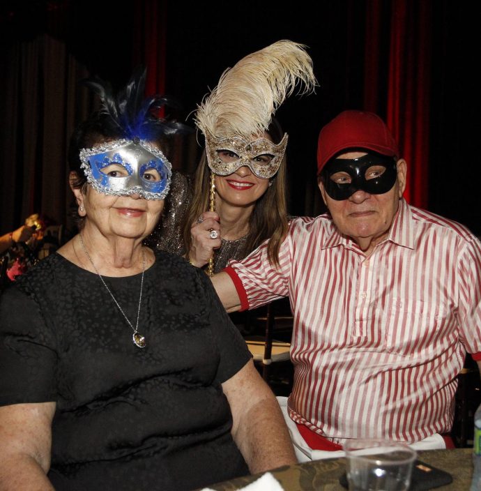 Elisa, Elise E Gil Bezerra