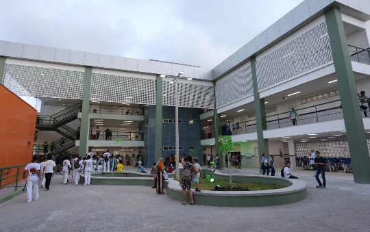 Prefeitura de Fortaleza lança edital visando à construção e manutenção de escolas públicas
