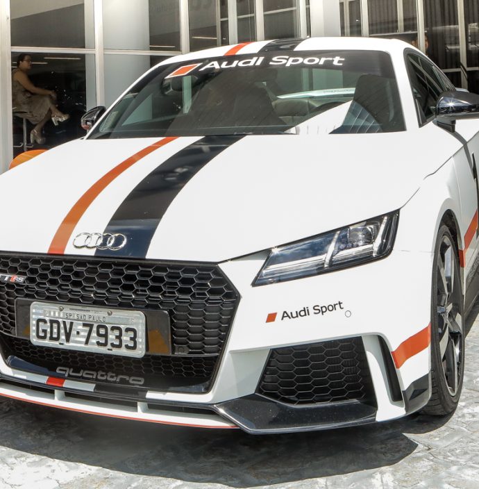 Esportivos Audi Center 