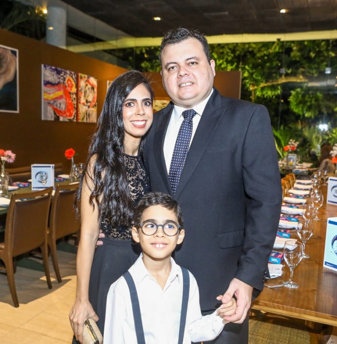 Fernanda, Lucas E Felipe Queiroz