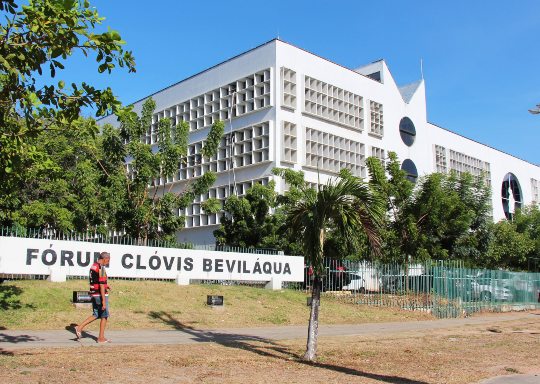 Intervenções em conjunto visam requalificar e padronizar entorno do Fórum Clóvis Beviláqua
