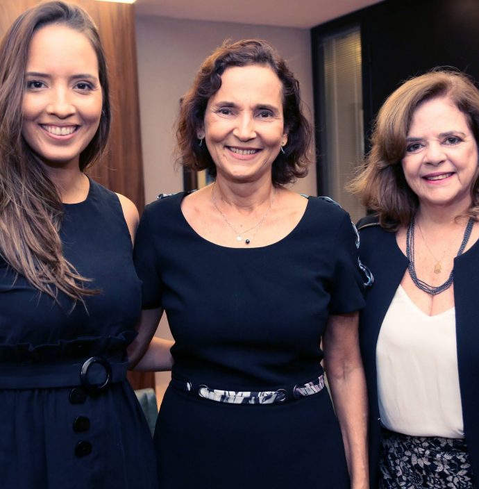 Giselle Bezerra, Izolda Cela E Roseane Medeiros