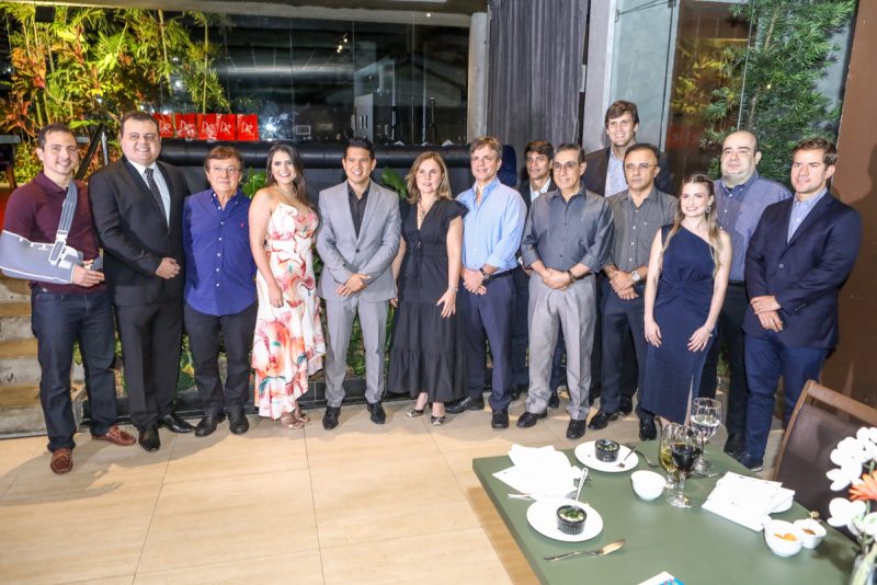 Glittering night - Instituto Cearense de Oftalmologia forma primeira turma de Especialização Médica