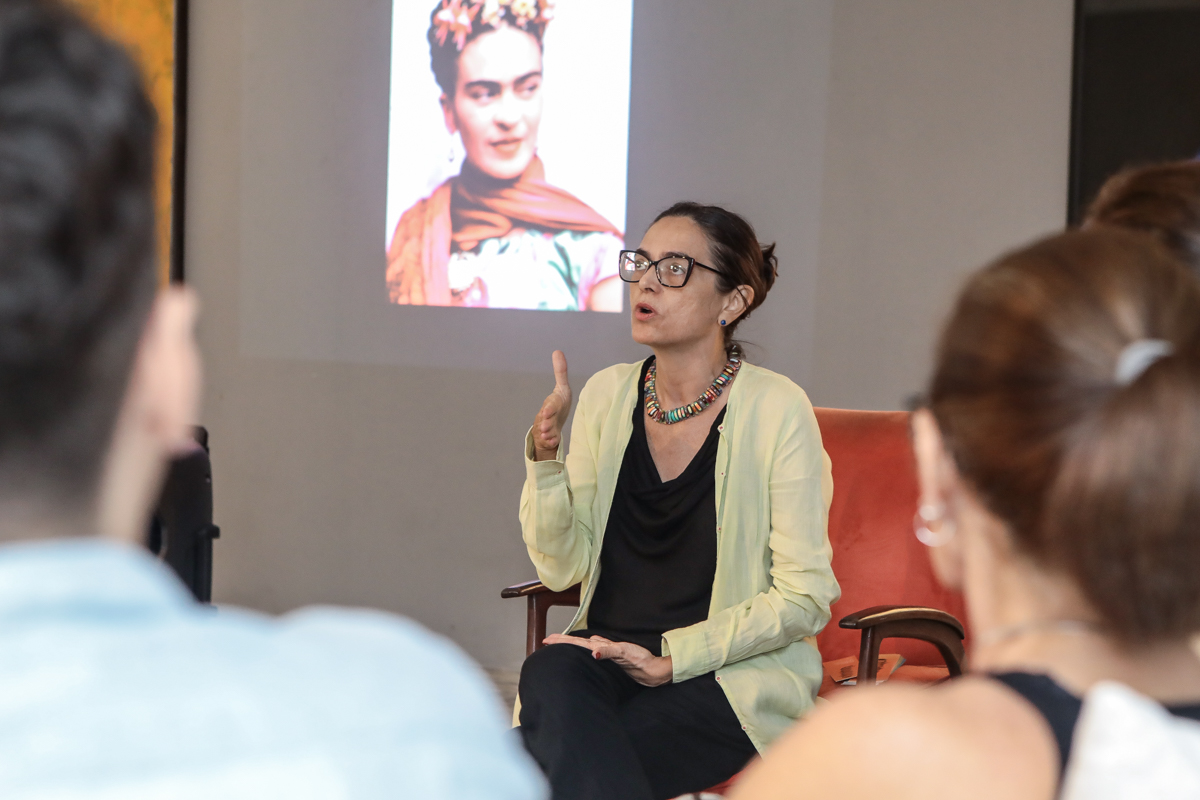 Galeria Mariana Furlani promove encontro virtual sobre Frida Kahlo, comandado por Izabel Gurgel