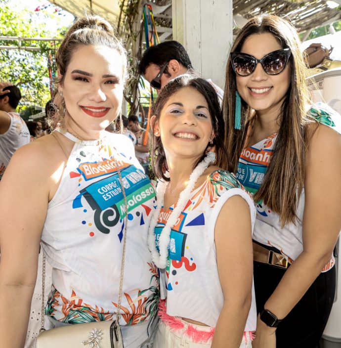 Joana Bahia, Hellen Soares E Lara Pouchain