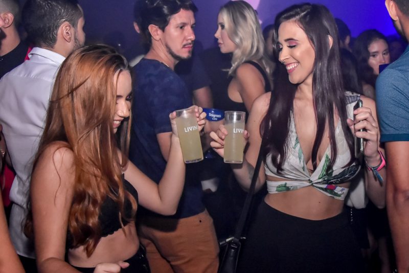 Fervo - DJ Jord Evokings incendeia a pista da Living na privezinha desta sexta-feira