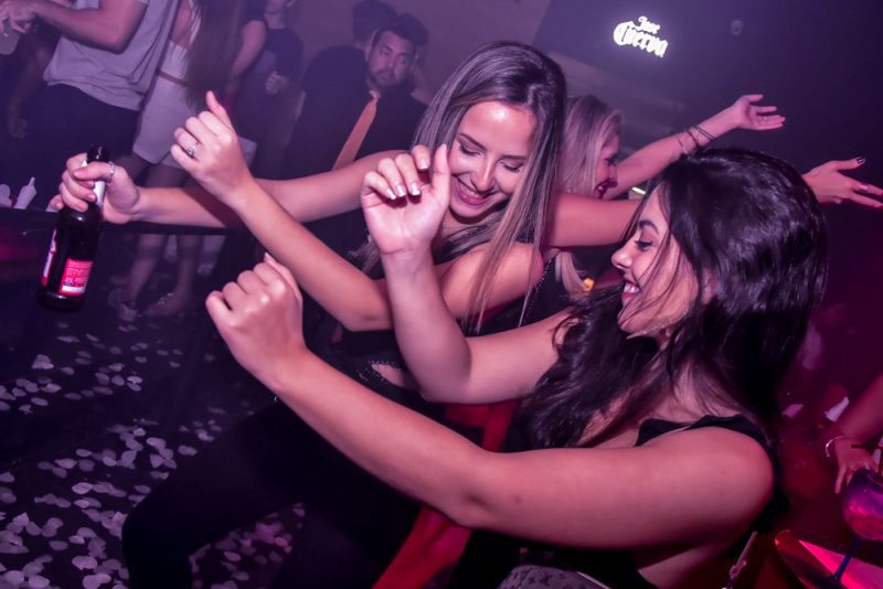 Fervo - DJ Jord Evokings incendeia a pista da Living na privezinha desta sexta-feira