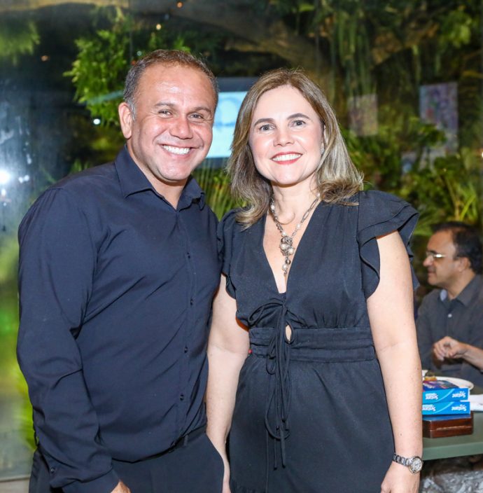 Rai Meirelles E Gyna Machado
