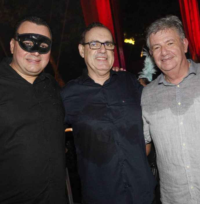 Regis Tavares, Urbano Costa Lima E Carlos Maia