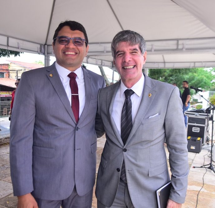 Sargento Reginauro, Coronel Luiz Benício