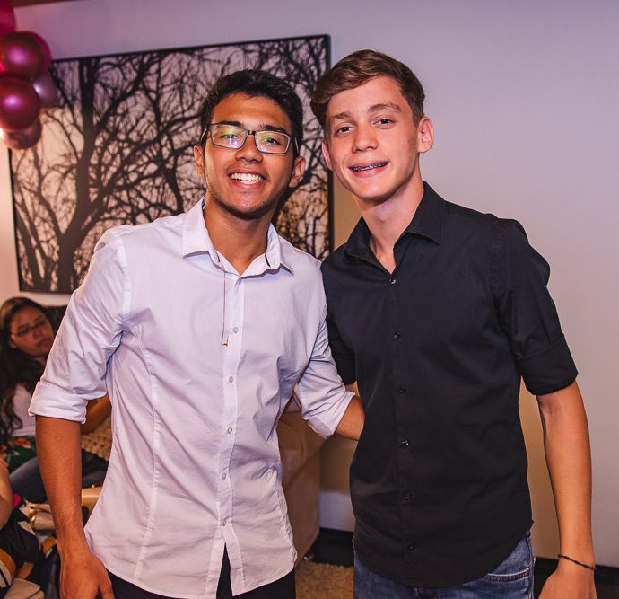 Victor Pinheiro E Caio Soares