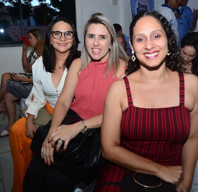 Viviane Ramos, Emanuela Tavares E Assoelia Catunda