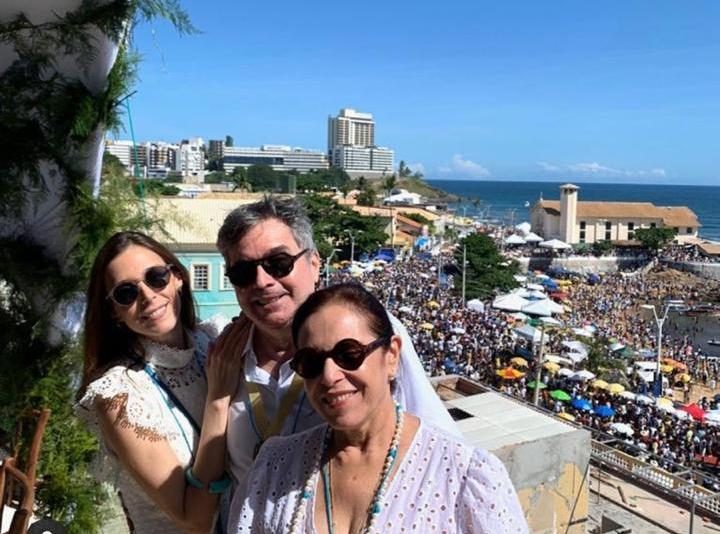 Totonho, Elusa e Joana Laprovitera renovam a fé na capital baiana