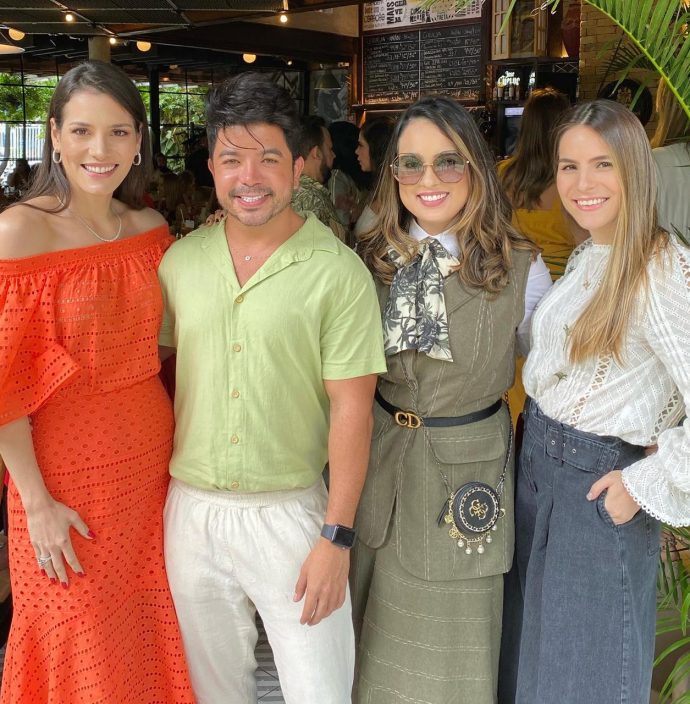 Sara Torquato, Rafael Gualberto, Marcella Medina e Lara Linhares